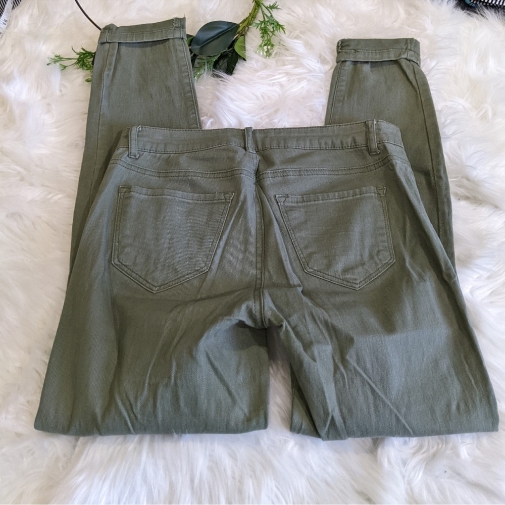 Refuge Olive Pants - Picture 2 of 7